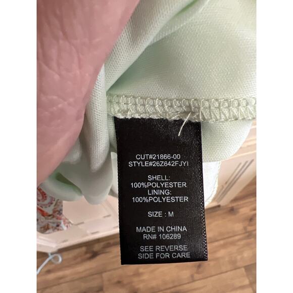 NWT Trixxi size medium floral sundress - Picture 3 of 3